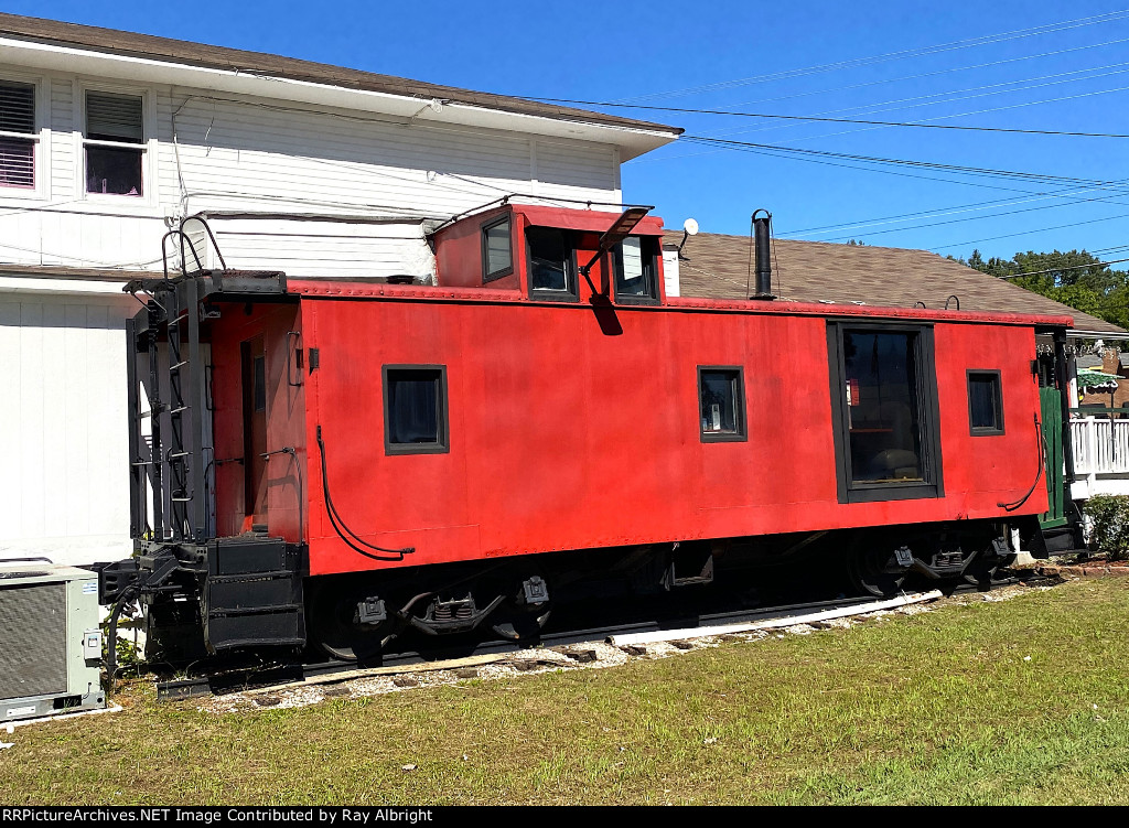 MP caboose (13200 series)